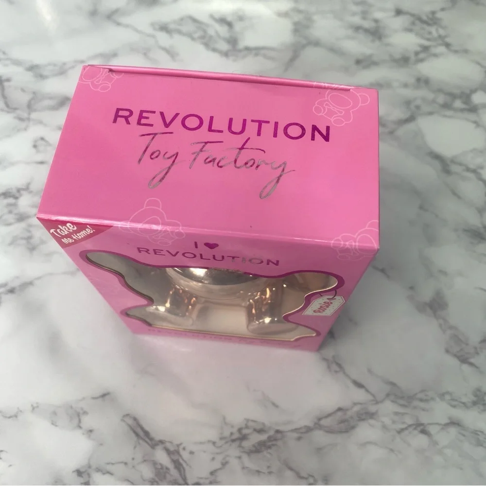 I Heart Revolution Teddy Bear Eyeshadow‎ Palette Rosie